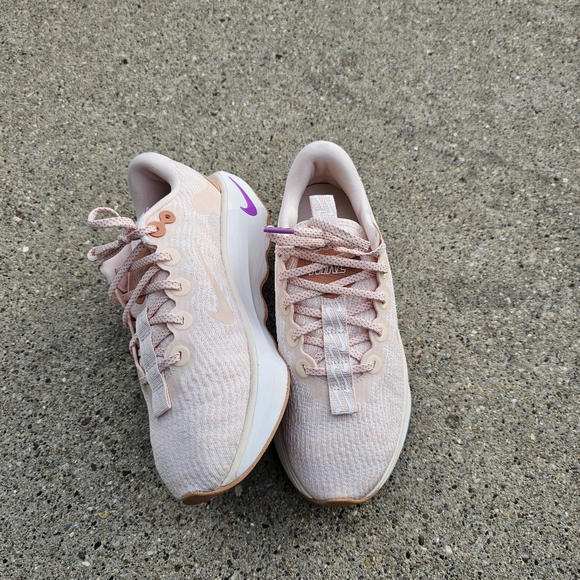 Nike Motiva - Picture 11 of 17